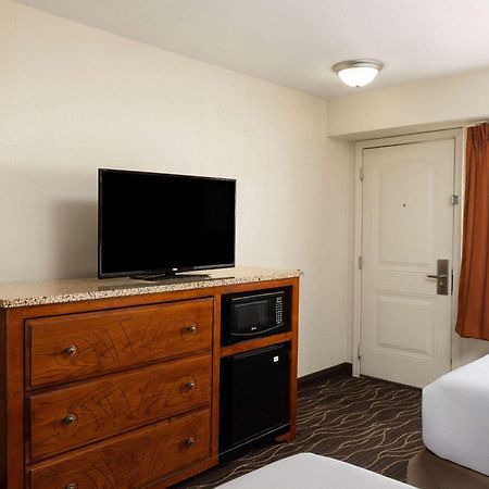 Ramada By Wyndham Elko Hotel At Stockmen'S Casino Экстерьер фото