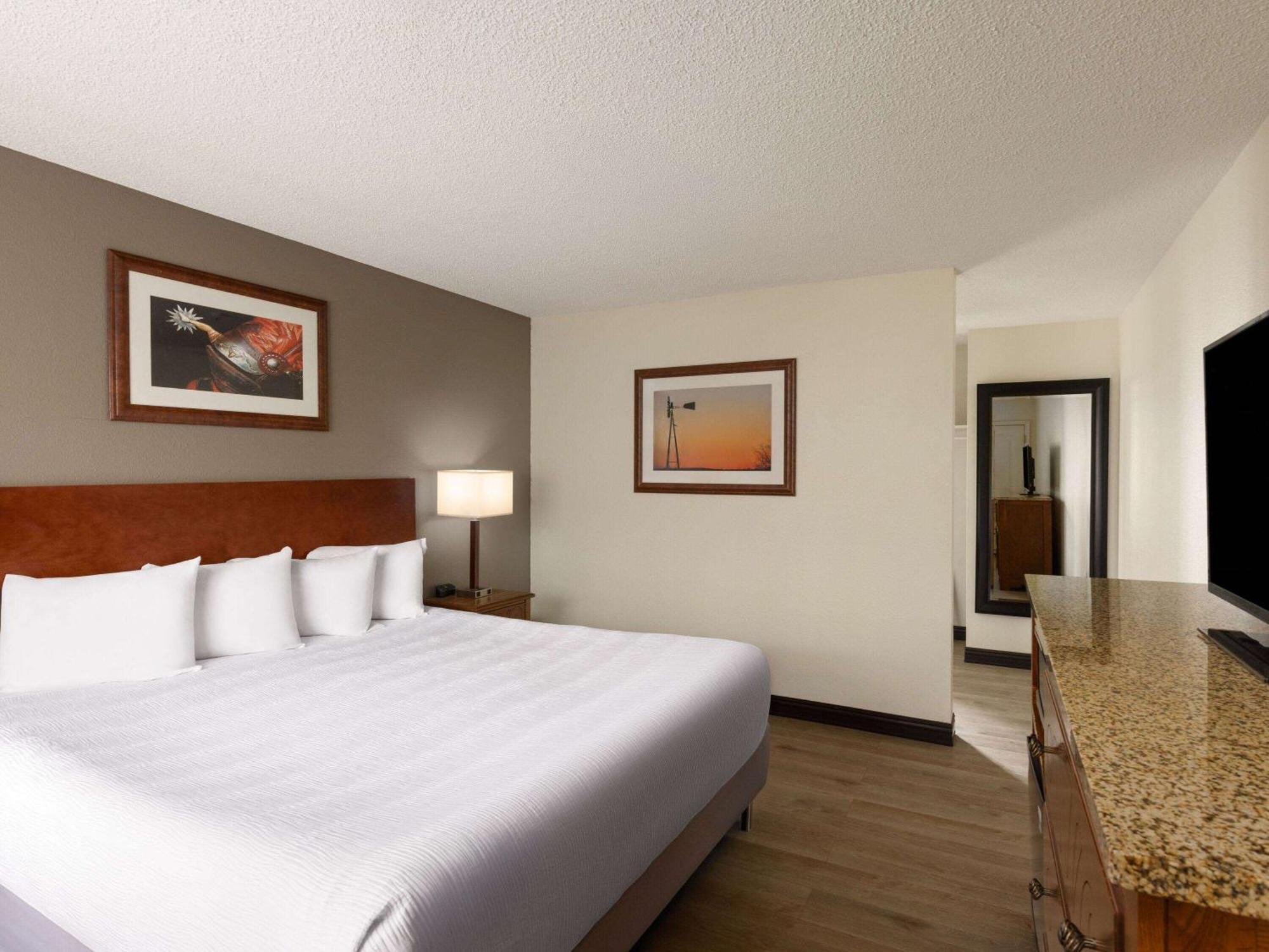 Ramada By Wyndham Elko Hotel At Stockmen'S Casino Экстерьер фото