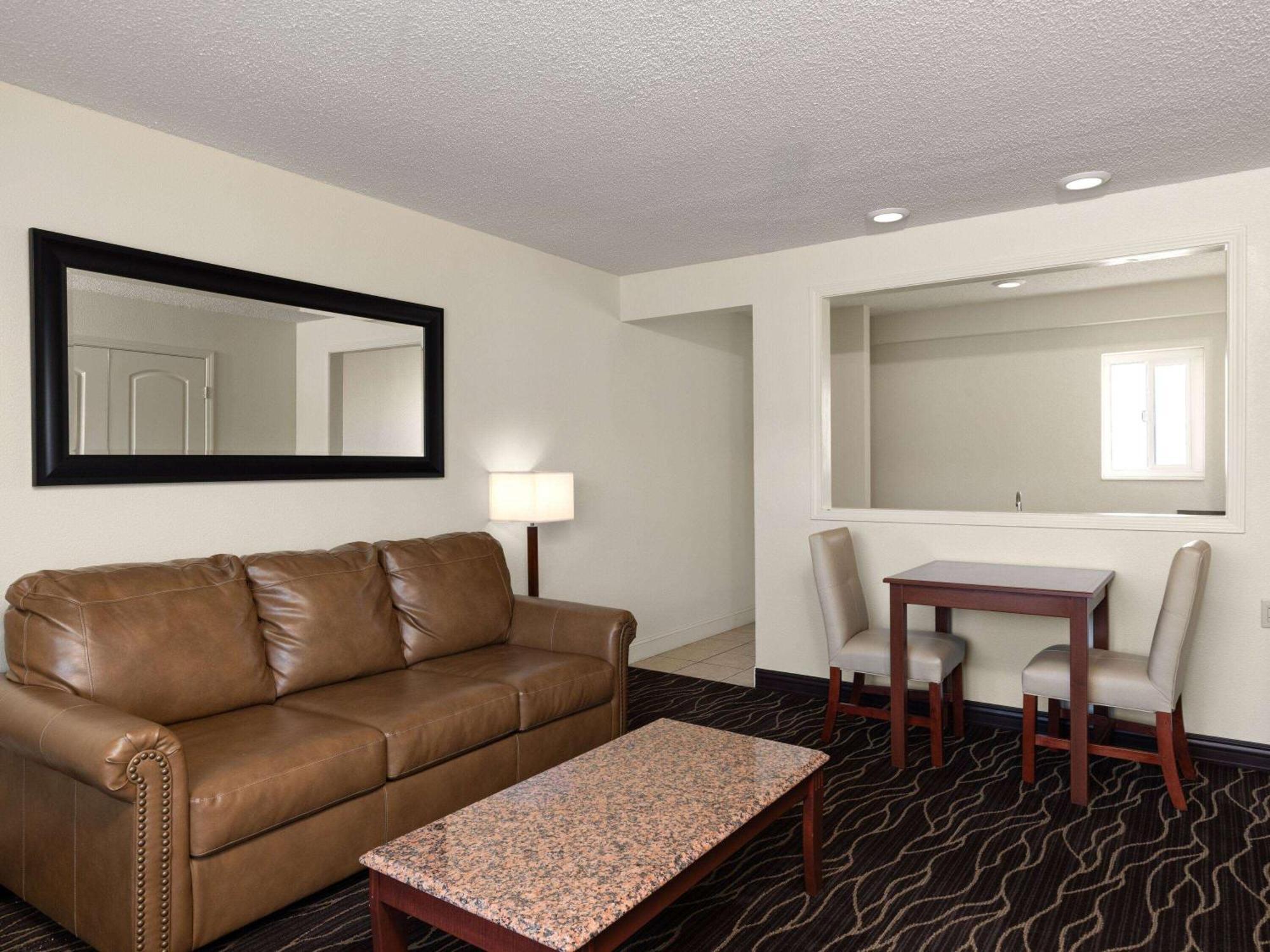 Ramada By Wyndham Elko Hotel At Stockmen'S Casino Экстерьер фото