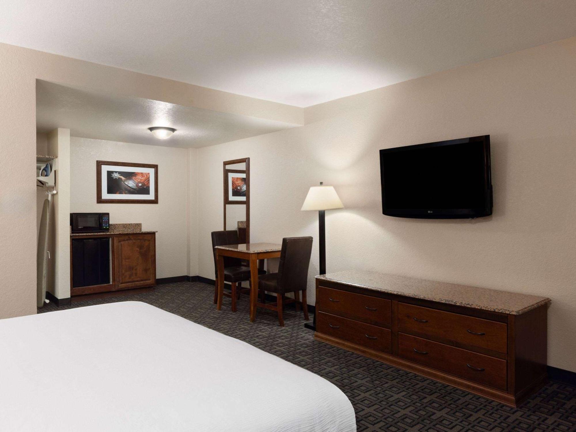 Ramada By Wyndham Elko Hotel At Stockmen'S Casino Экстерьер фото
