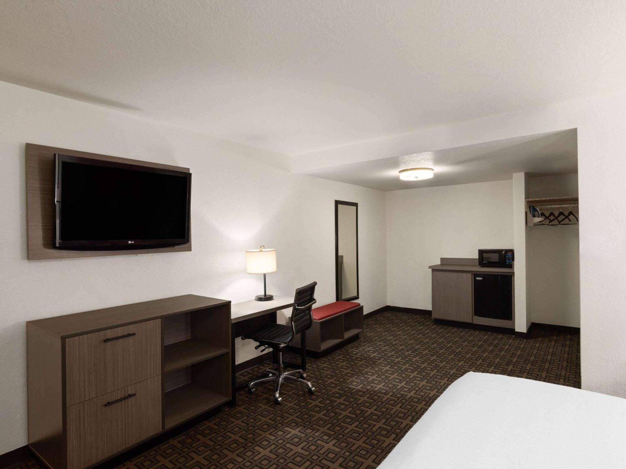 Ramada By Wyndham Elko Hotel At Stockmen'S Casino Экстерьер фото