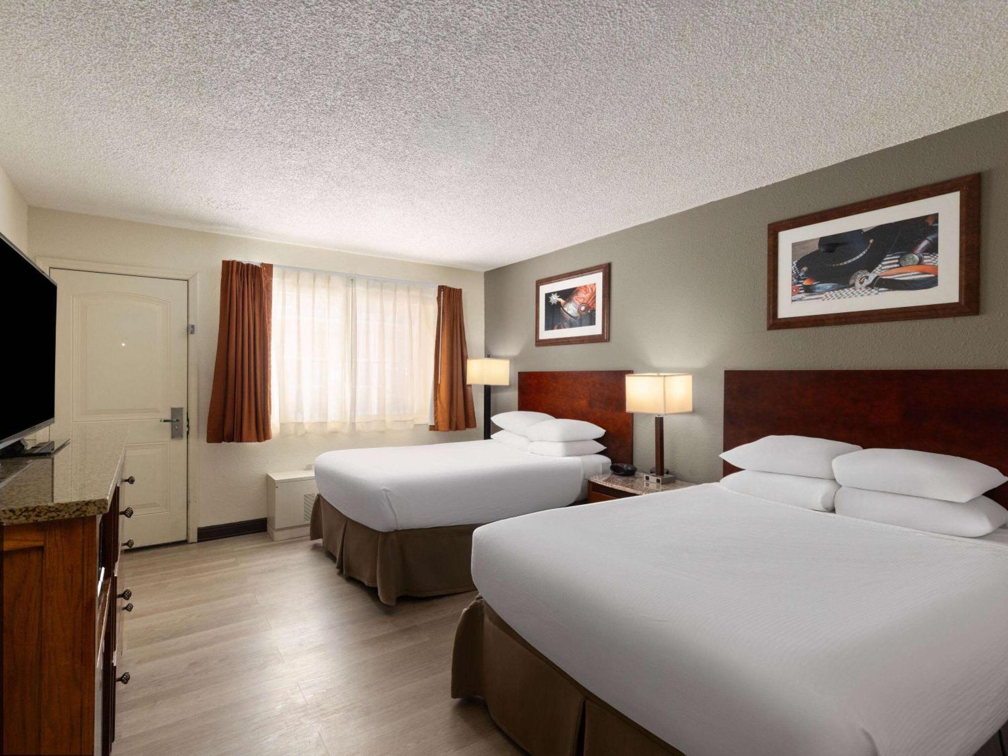 Ramada By Wyndham Elko Hotel At Stockmen'S Casino Экстерьер фото