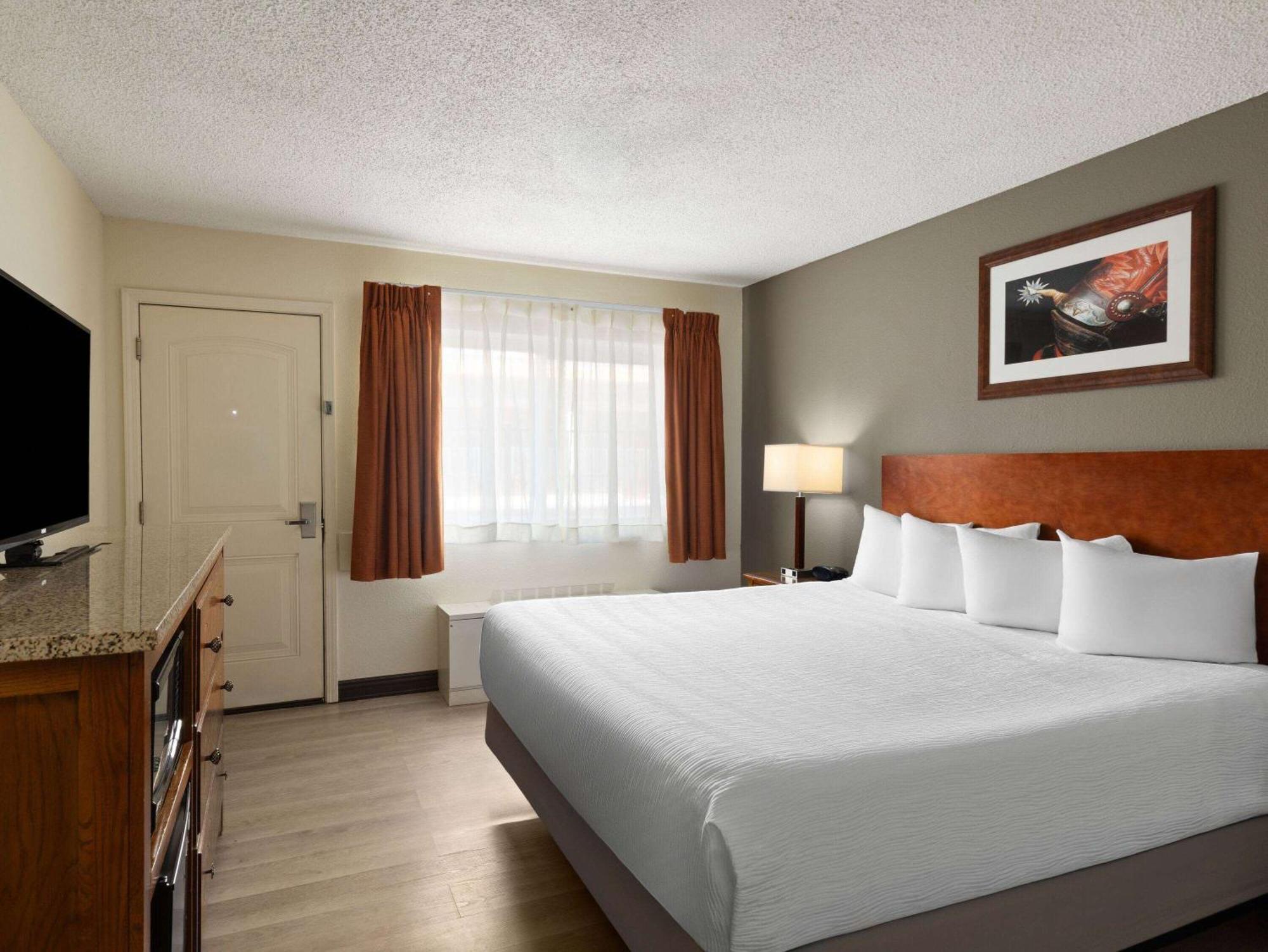 Ramada By Wyndham Elko Hotel At Stockmen'S Casino Экстерьер фото