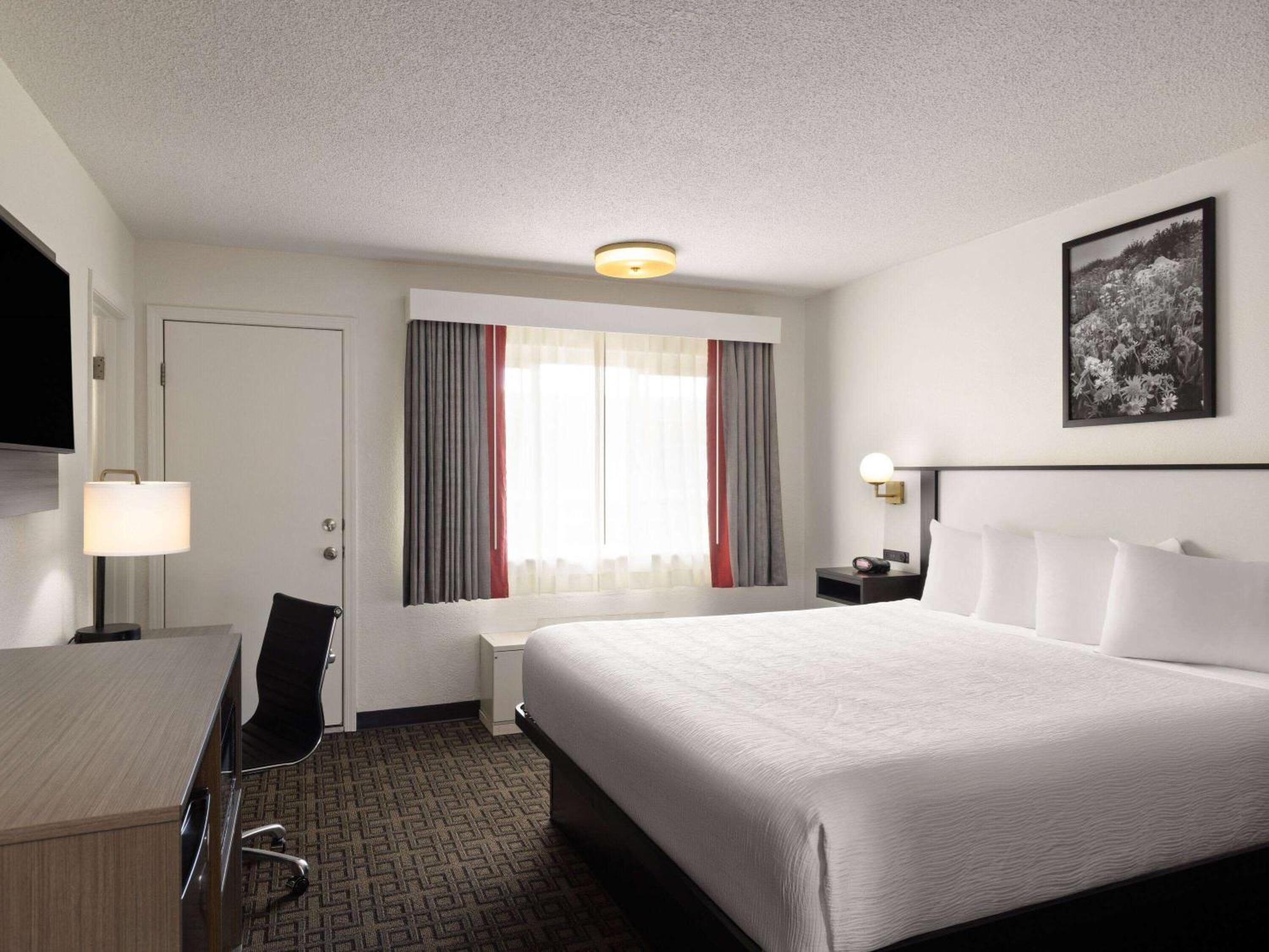 Ramada By Wyndham Elko Hotel At Stockmen'S Casino Экстерьер фото