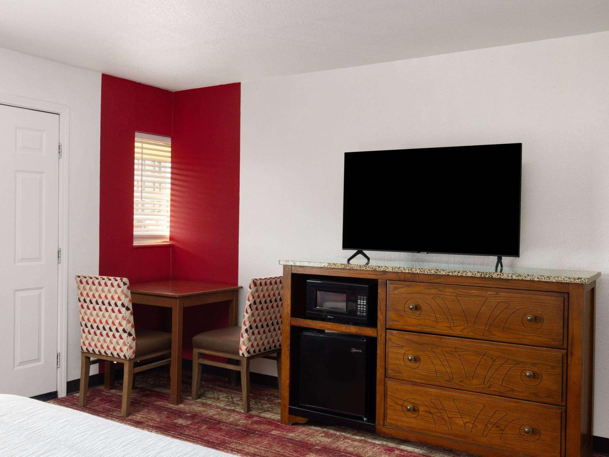 Ramada By Wyndham Elko Hotel At Stockmen'S Casino Экстерьер фото